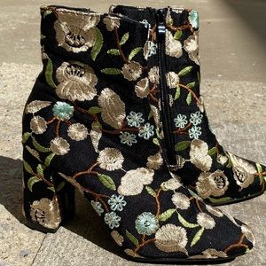Embroidered Detail Ankle Boots